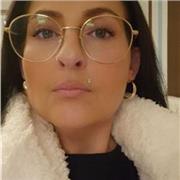 Erfahrene Lehrperson in Sprachen ( Deutsch, Türkisch, Englisch) so wie Mathe bis Klasse 8. Nebenfächen Bio und Chemie erfahren